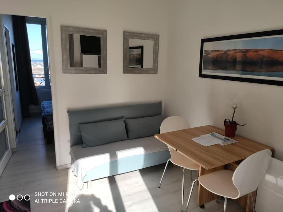 Studio Tribord Le Treport - Vue Mer & Falaises Dış mekan fotoğraf